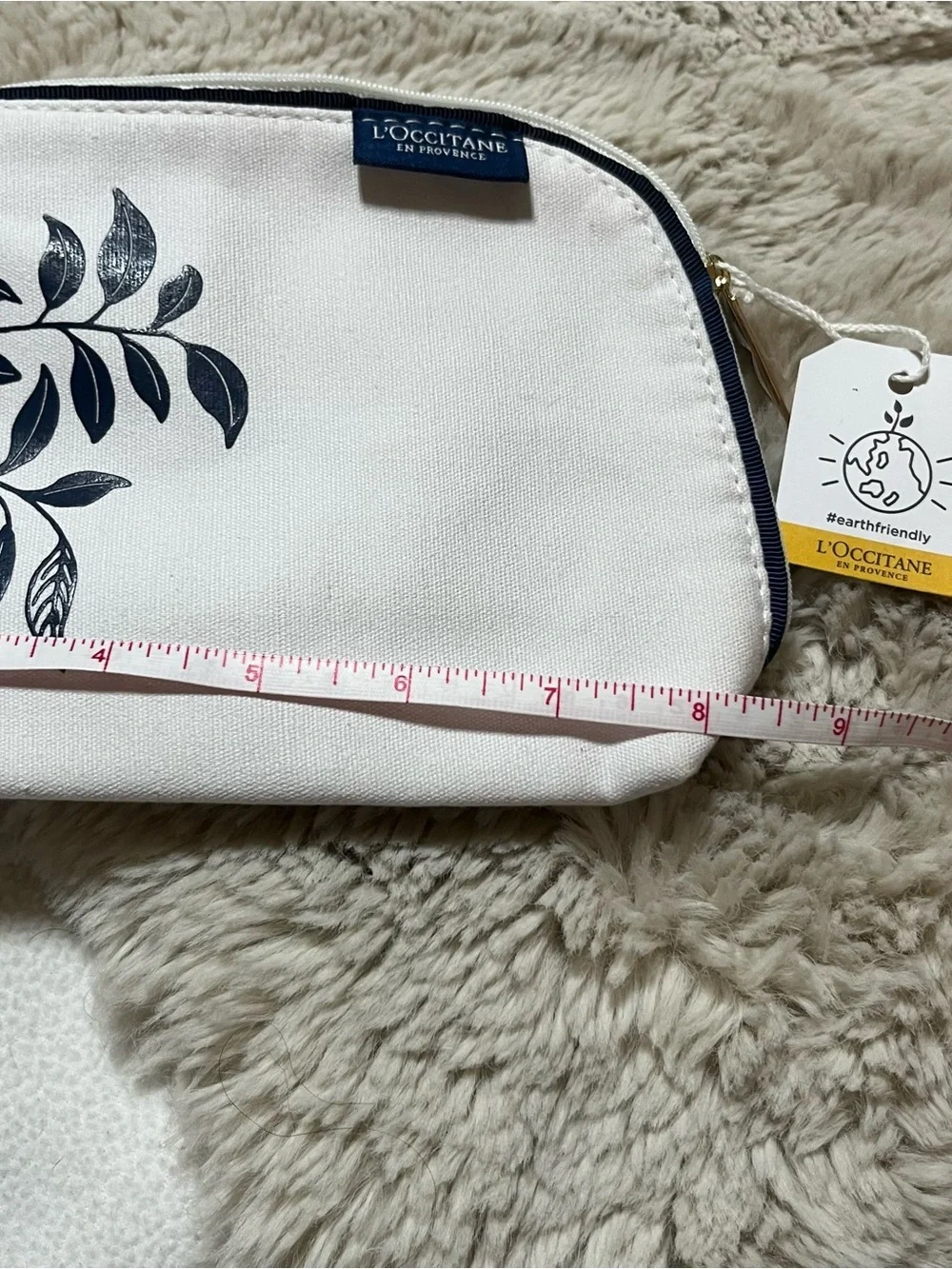 L'OCCITANE White Canvas Pouch with Navy Label NWT 02-06R